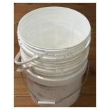 (H) 3-3 Gallon Buckets Great For Car Washing!