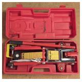 Black Jack 2-Ton Jack w/ Case