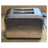 Hamilton Beach Toaster (Missing Rubber Foot On