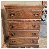 4-Drawer Chest of Drawers 32"W 18"D 43"T
