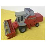 ERTL Massey Ferguson 850 Die Cast Replica 15ï¿½