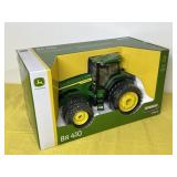 Prestige Collection ERTL John Deere 8R 410  1:16
