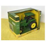 ERTL John Deere 4040 1:16 Scale Die Cast Replica