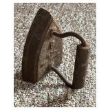 5 1/2ï¿½ Cast Iron SAD Iron