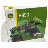 Ertl Prestige Select John Deere 1/16 Die Cast