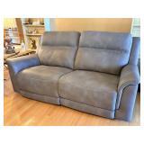 Electric Reclining Couch Purchased New From Rumple