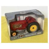 ERTL Vintage Agricultural Tractors Massey-Harris