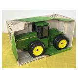 ERTL 1:16 Scale Die Cast John Deere 4 Wheel Drive