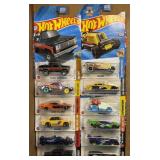 (B) 12 Hot Wheels Cars As Pictured