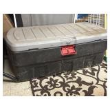 Rubbermaid 48 Gallon Tote