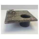 (B) 5ï¿½ Flower Frog Art Pottery