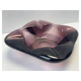 (B) Vintage Heavy Art Glass Ashtray 7ï¿½