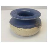 (B) 3ï¿½ Flower Frog Vase Signed