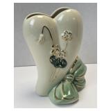 (B) Vintage 1940s U.S.A. Bisque Ceramic Heart Wall