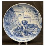 (B) Vintage Dachshund Collector Plate, Blue and