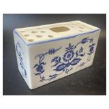 (B) 6' Rectangle Porcelain Flower Frog