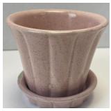 (B) 3.5ï¿½ x 4ï¿½ McCoy Planter (Chipped As Pictured)