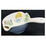 (C) Vintage Ceramic Gravy Boat/Ladle ï¿½ Our Own