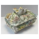 (B) Vintage Betson Made In Japan Jewelry/Trinket