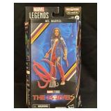 (C) Marvel Legends The Marvels MS. MARVEL  Figure