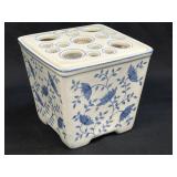 (A) VINTAGE ANDREA BY SADEK BLUE & WHITE