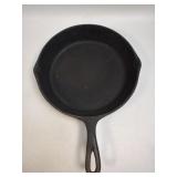(E) 3 Notch Lodge Cast Iron Skillet #7 10.5ï¿½