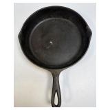(E) 3 Notch Lodge Cast Iron Skillet #7 10.5ï¿½