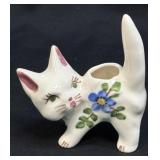 (A) Kitschy Vintage Sassy Cat Ring/Cotton Ball