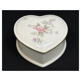 (A) Vintage Misaka Porcelain Heart Box: English