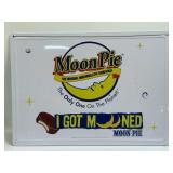 (E) 12ï¿½ X16.75ï¿½ Metal Moon Pie Sign