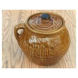 McCoy Bean Pot/Cookie Jar 'Pea Pod' Pottery Brown