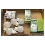 Box lot of assorted light bulbs