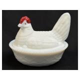 (A) VINTAGE WESTMORELAND WHITE MILK GLASS CHICKEN