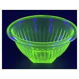 (B) Antique Hazel Atlas Uranium Vaseline Green