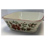(A) Longaberger Casserole Dish Christmas Natures