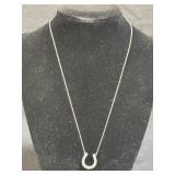 (SC) 17" 10K Horse Shoe Necklace Marked XL W