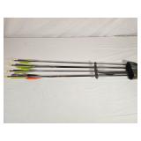 Bow Quiver w/ 6 Arrows & Broadheads