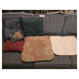 Seat Cushion,  Mat & Pillows