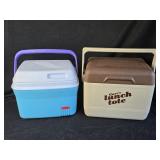 2 Plastic Lunch Boxes