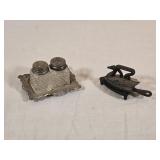 Salt & Pepper Shakers & Cast Iron Iron & Stand