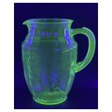 (D) Vintage Anchor Hocking Uranium Green