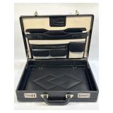 (FL) Briefcase Unused 17.5' x 13'