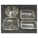 (B) 4 Assorted Clear Glass Baking Dishes and