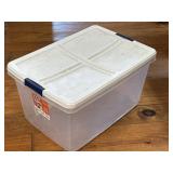 (FL) Hefty Tote 66 qt with Lid as Shown