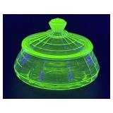 (D) VINTAGE URANIUM GREEN DEPRESSION GLASS BLOCK