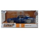 (C) Die Cast Metal 1:24 Scale NIB 1971 Pontiac