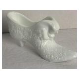 Vintage Fenton White Milk Glass Daisy & Button