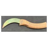 (SC) Antique Russell Dexter 9" Tobacco Cutting