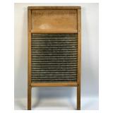 (A) Vintage Standard Family Size Wood & Metal