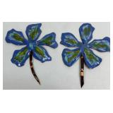 (D) 2 Pc Porcelain on Copper Flowers As Shown